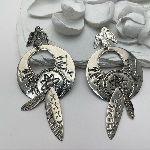 VINTAGE Native American Style Aluminum 4” Earrings - Picture 7 of 7